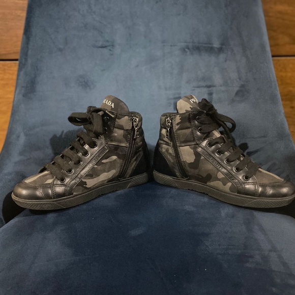 Boys Prada Camo print high tops - Picture 4 of 7